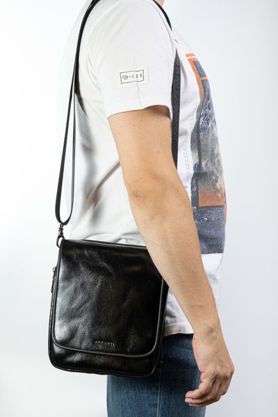 Шкіряна чоловіча сумка на плече барсетка REK-115-3-Vac Black чорна REK-115-3-Vac Black фото