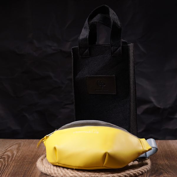 Патриотическая кожаная сумка-бананка комби двух цветов Сердце GRANDE PELLE 16760 Желто-голубая 54977 фото