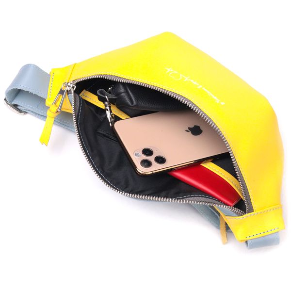 Патріотична шкіряна сумка-бананка комбі двох кольорів Серце GRANDE PELLE 16760 Жовто-блакитна 54977 фото