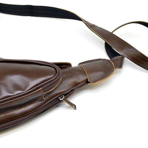 Шкіряний рюкзак TARWA AC-3026-3md на одне плече з накладною кишенею AC-3026-3md фото
