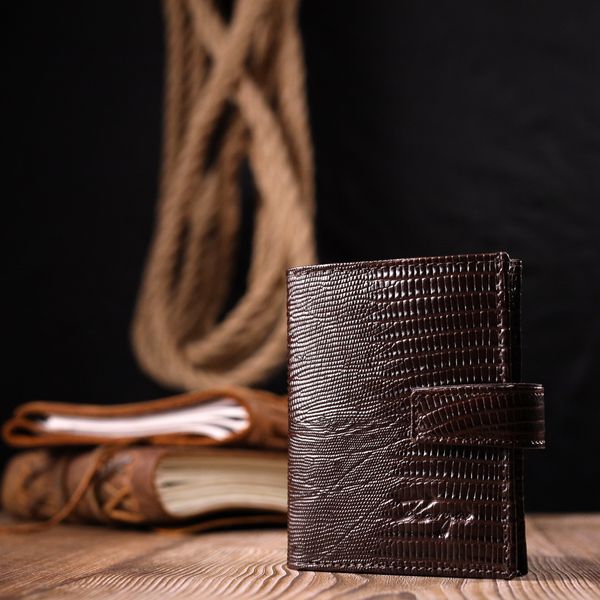 Місткий вертикальний чоловічий гаманець із фактурної шкіри KARYA 20991 Коричневий 20991 фото