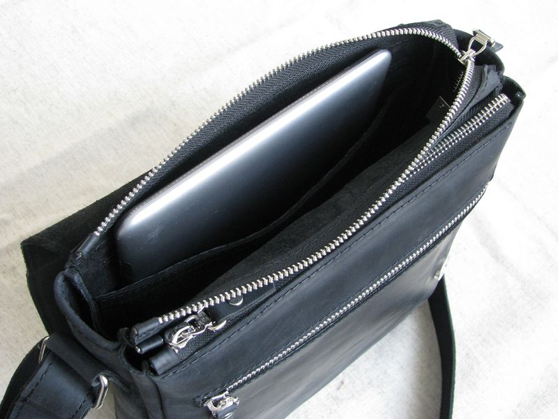 Вмістка чоловіча шкіряна сумка на плече SGE MK 002 black чорна MK 002 black фото
