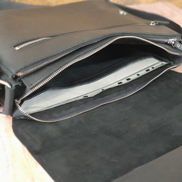 Мужская кожаная сумка через плечо формата А4 GE MA 003 black чорная MA 003 black фото