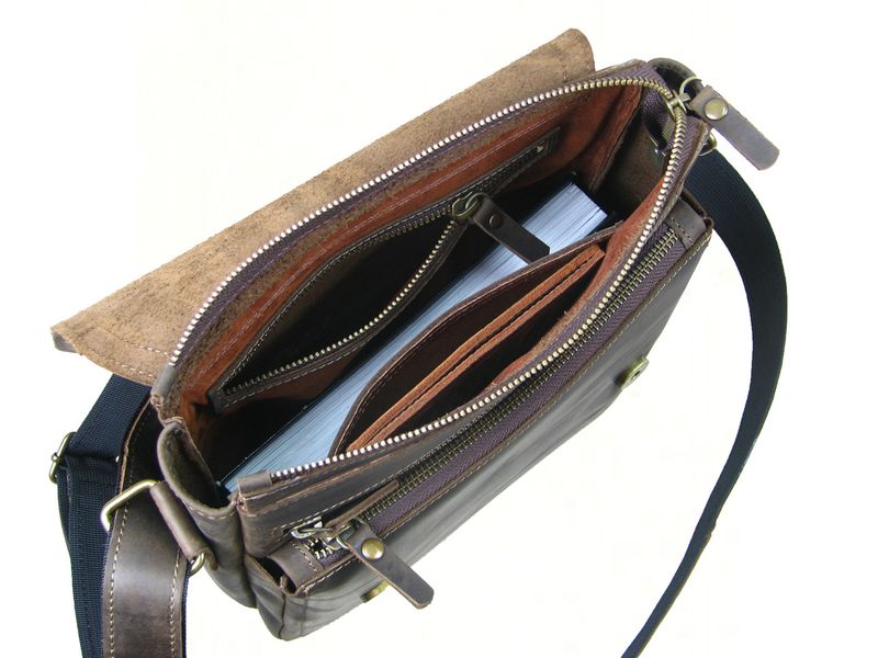 Велика шкіряна чоловіча сумка на плече SGE AR 002 brown коричнева AR 002 brown фото