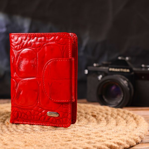 Лакований вертикальний жіночий гаманець з натуральної шкіри з тисненням під крокодила CANPELLINI 21681 Червоний 21681 фото