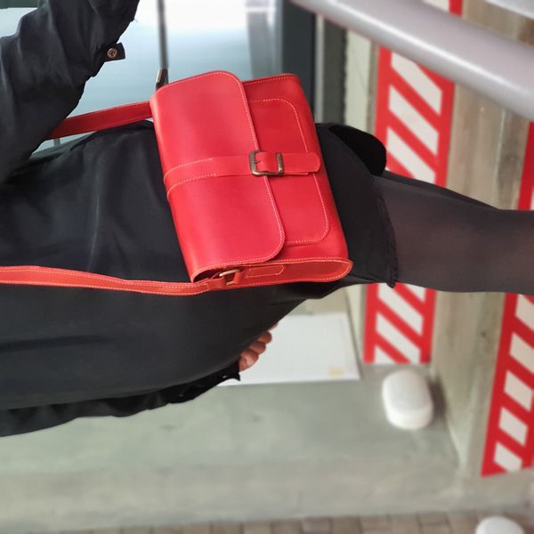 Жіноча шкіряна сумка через плече SGE WS 001 red червона WS 001 red фото