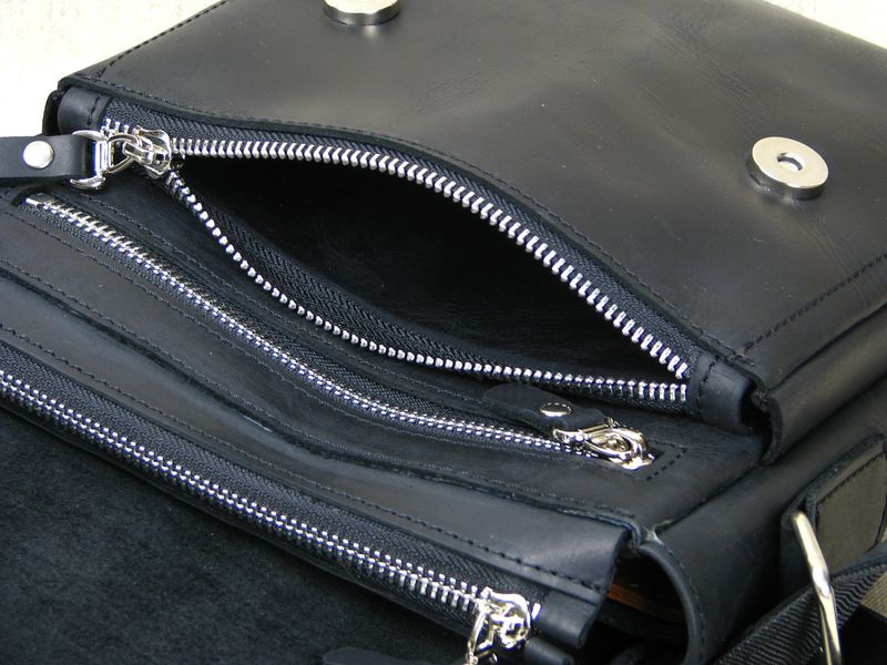 Чоловіча шкіряна сумка на плече SGE AR 001 black чорна AR 001 black фото
