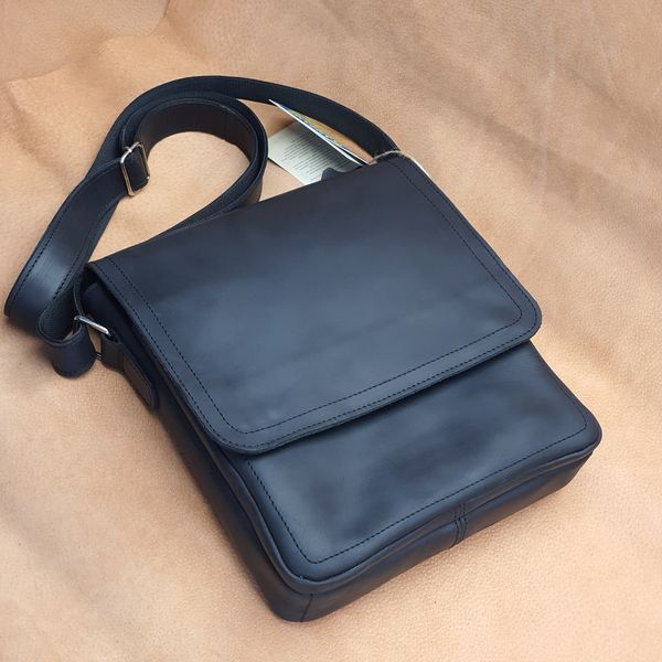 Большая кожаная мужская сумка на плечо SGE AR 002 black чорная AR 002 black фото